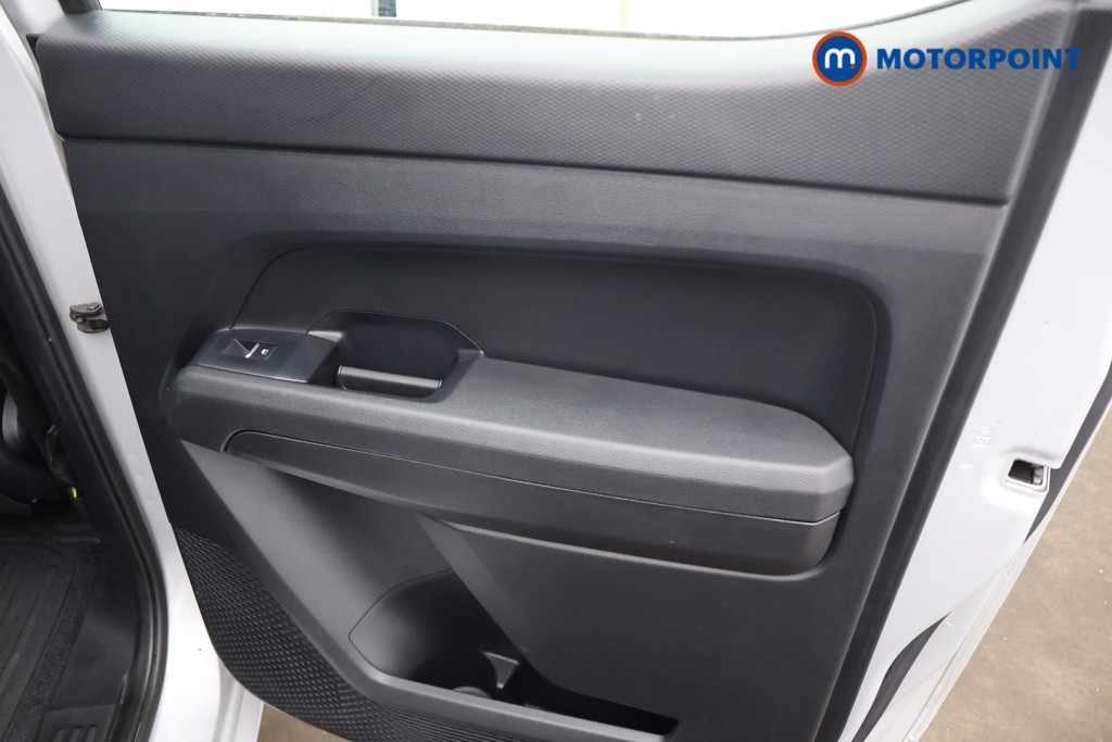 Volkswagen Amarok Life Manual Diesel Double Cab Pick-Up - Stock Number (1655281) - 17th supplementary image
