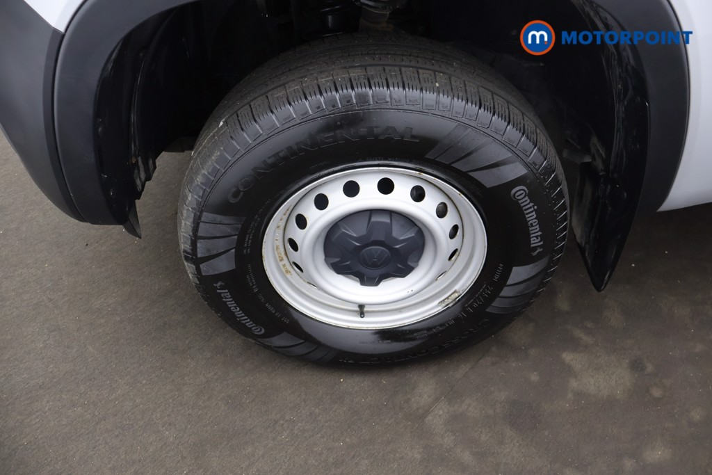 Volkswagen Amarok Life Manual Diesel Double Cab Pick-Up - Stock Number (1655281) - 1st supplementary image