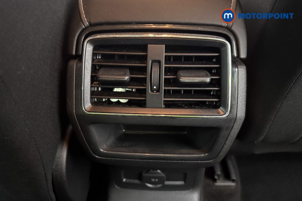 Skoda Karoq Se Drive Manual Petrol SUV - Stock Number (1655358) - 17th supplementary image