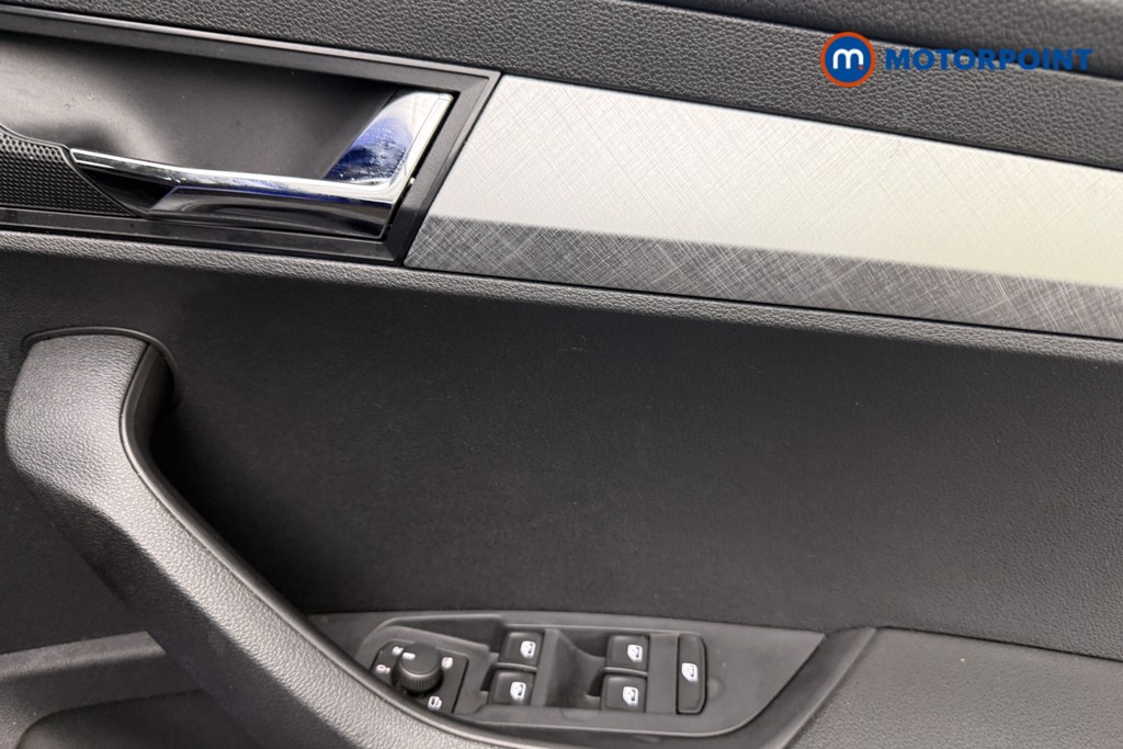 Skoda Karoq Se Drive Manual Petrol SUV - Stock Number (1655358) - 19th supplementary image