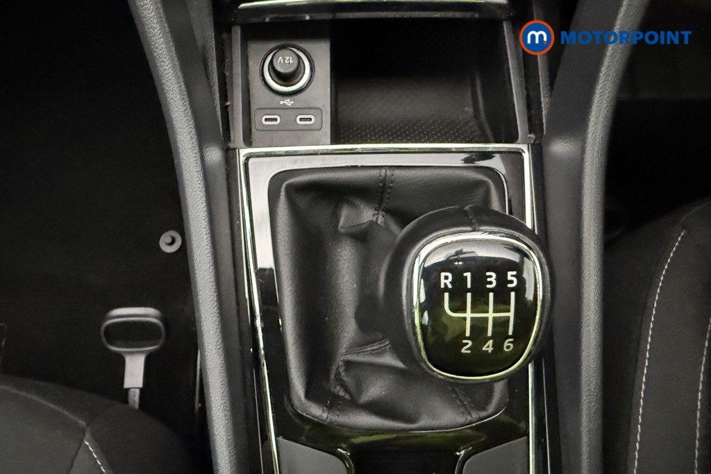 Skoda Karoq Se Drive Manual Petrol SUV - Stock Number (1655358) - 36th supplementary image