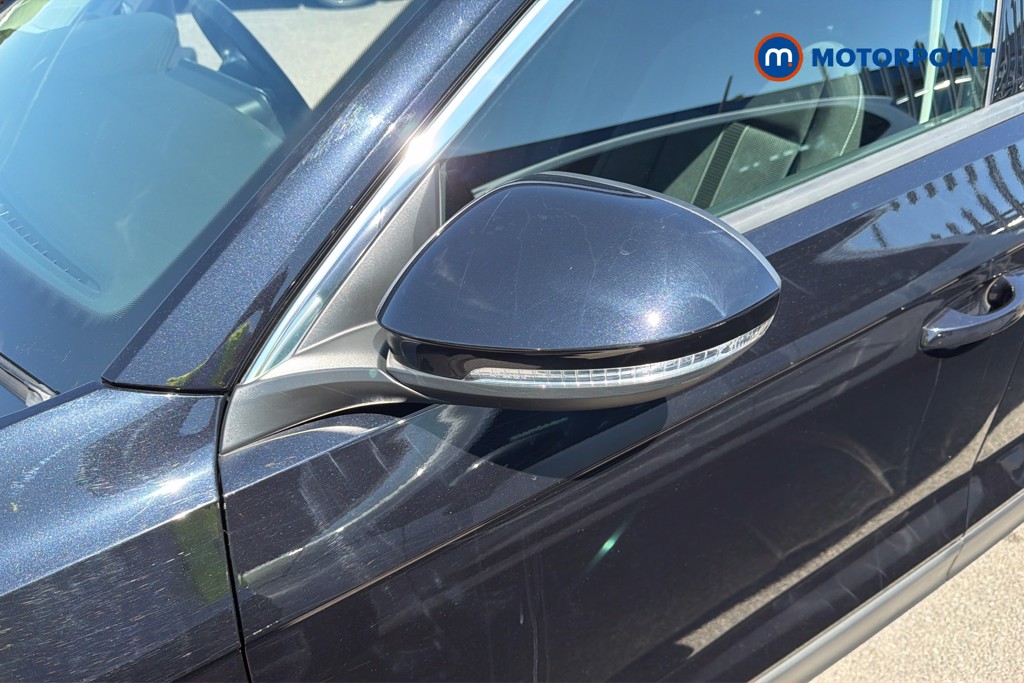 Volkswagen T-Roc Life Manual Petrol SUV - Stock Number (1655548) - 40th supplementary image