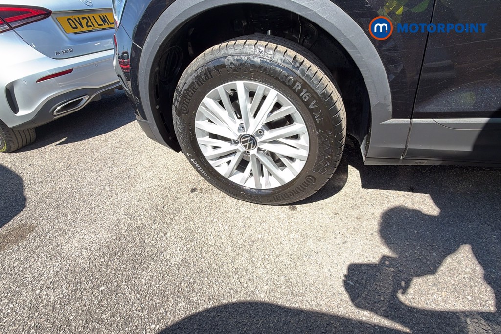 Volkswagen T-Roc Life Manual Petrol SUV - Stock Number (1655548) - 41st supplementary image