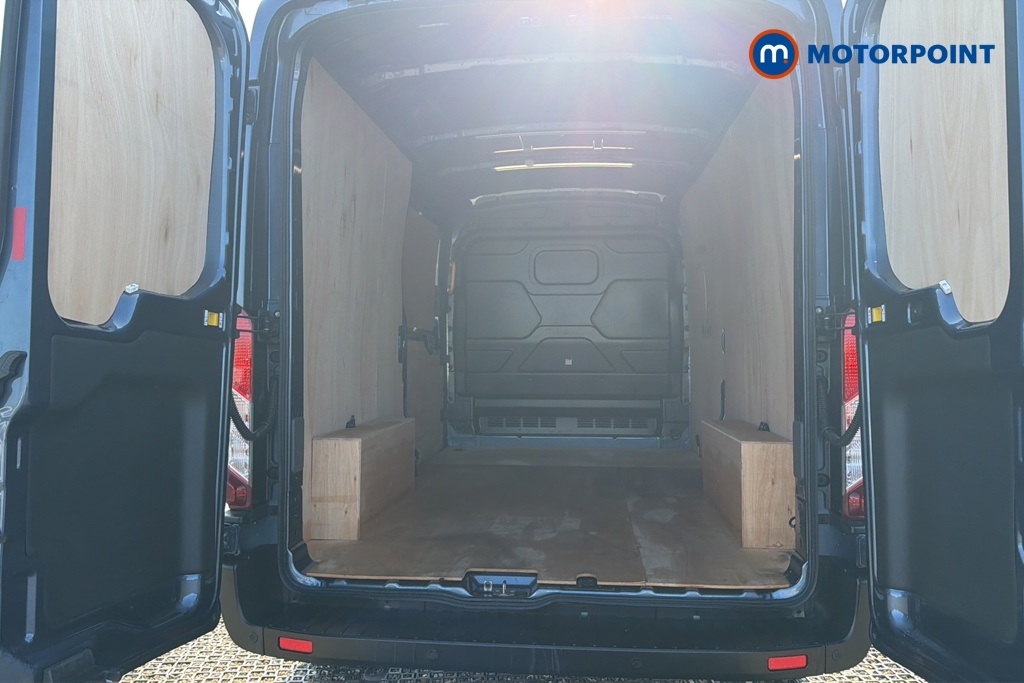 Ford Transit Limited Automatic Diesel Medium Roof Van - Stock Number (1655834) - 30th supplementary image