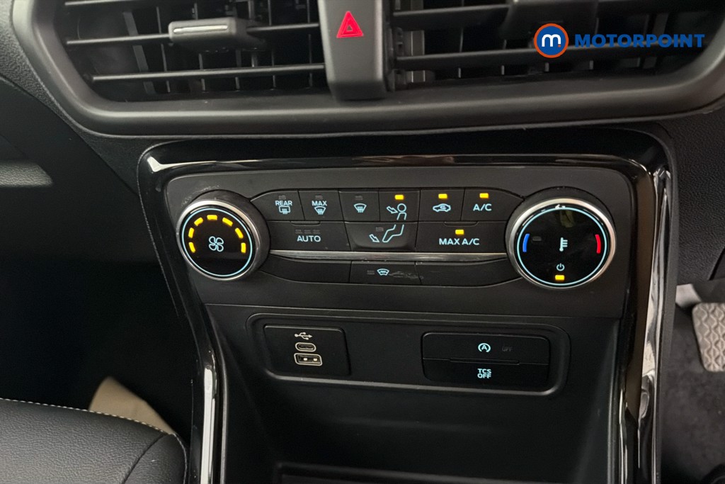 Ford Ecosport Active Manual Petrol SUV - Stock Number (1655918) - 12th supplementary image