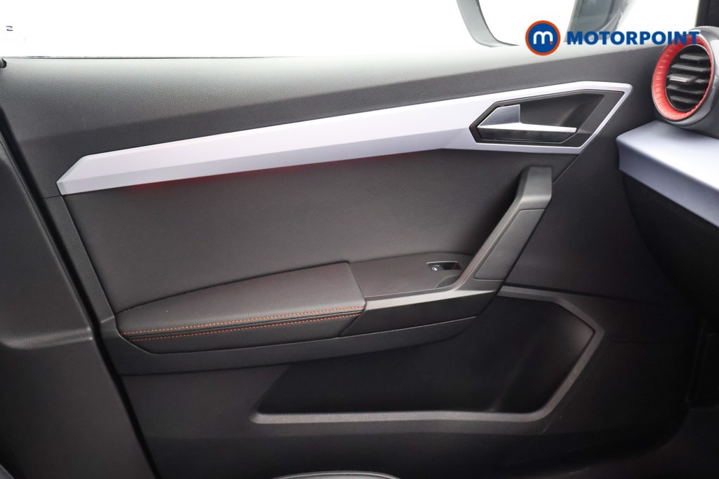 Seat Arona Fr Sport Manual Petrol SUV - Stock Number (1656035) - 11th supplementary image