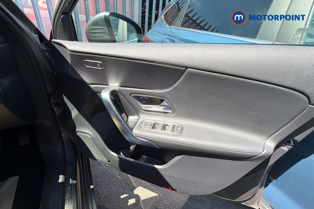 Mercedes-Benz A Class Sport Executive Edition Automatic Petrol Hatchback - Stock Number (1656126) - 19th supplementary image