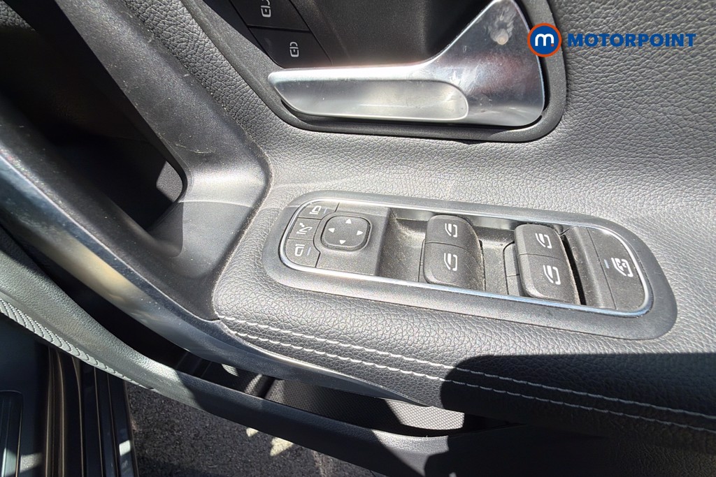 Mercedes-Benz A Class Sport Executive Edition Automatic Petrol Hatchback - Stock Number (1656126) - 20th supplementary image
