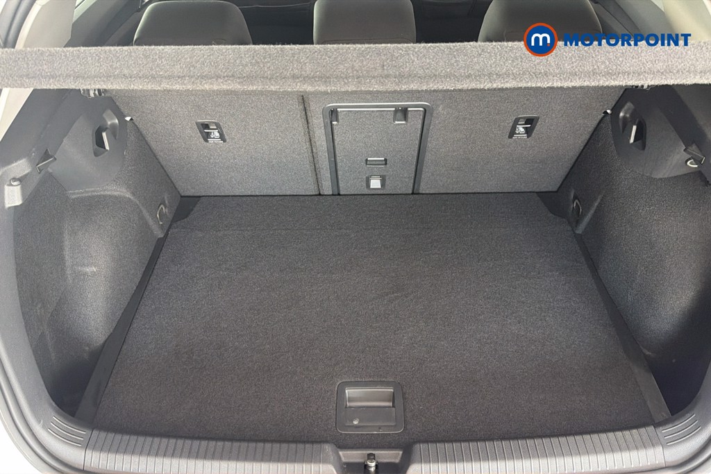 Volkswagen Golf Life Automatic Diesel Hatchback - Stock Number (1656143) - 33rd supplementary image