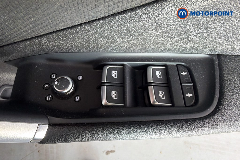 Audi Q2 S Line Manual Petrol SUV - Stock Number (1656242) - 20th supplementary image