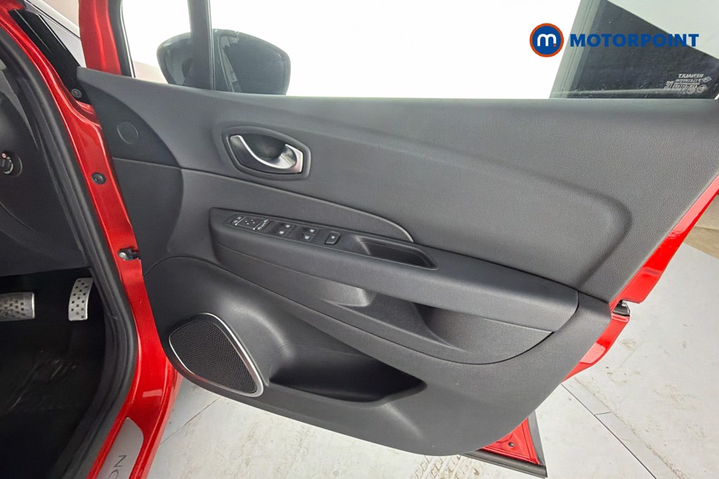 Renault Captur S Edition Automatic Petrol SUV - Stock Number (1656488) - 19th supplementary image