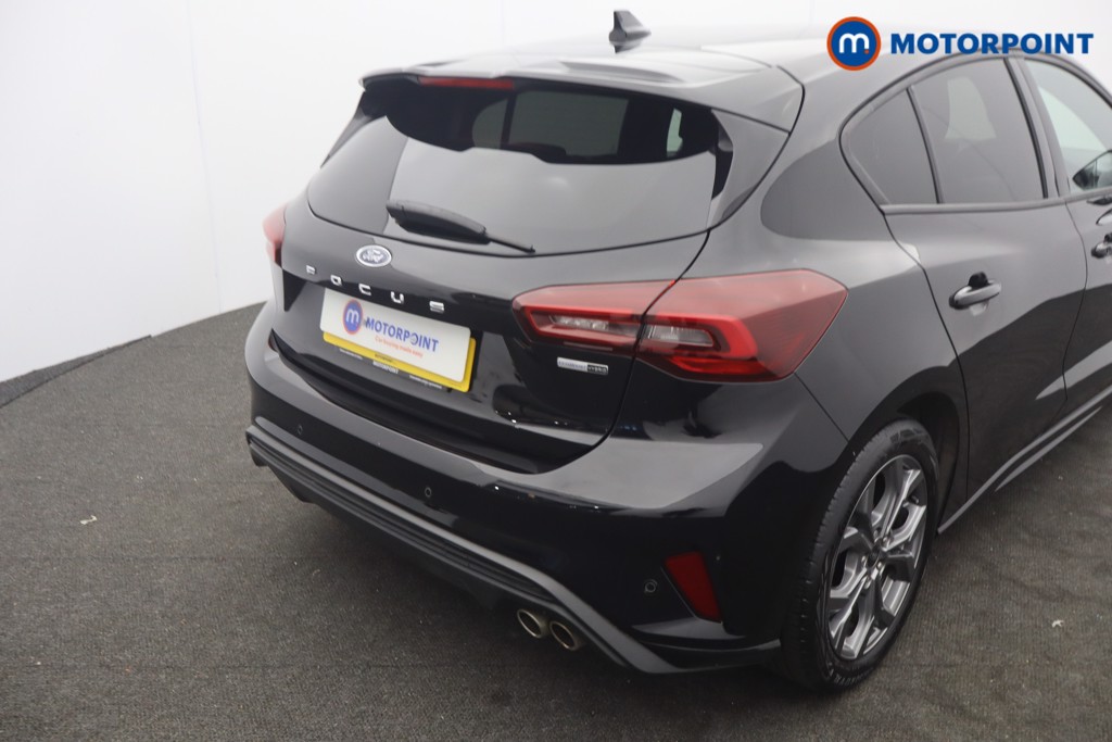 Ford Focus St-Line Edition Manual Petrol Hatchback - Stock Number (1656595) - 2nd supplementary image