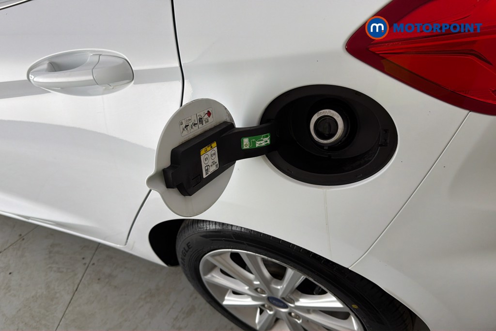 Ford Fiesta Titanium Manual Petrol Hatchback - Stock Number (1656934) - 33rd supplementary image