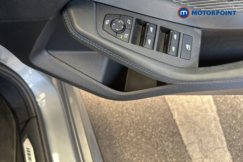 BMW 1 Series M Sport Automatic Petrol Hatchback - Stock Number (1657322) - 19th supplementary image