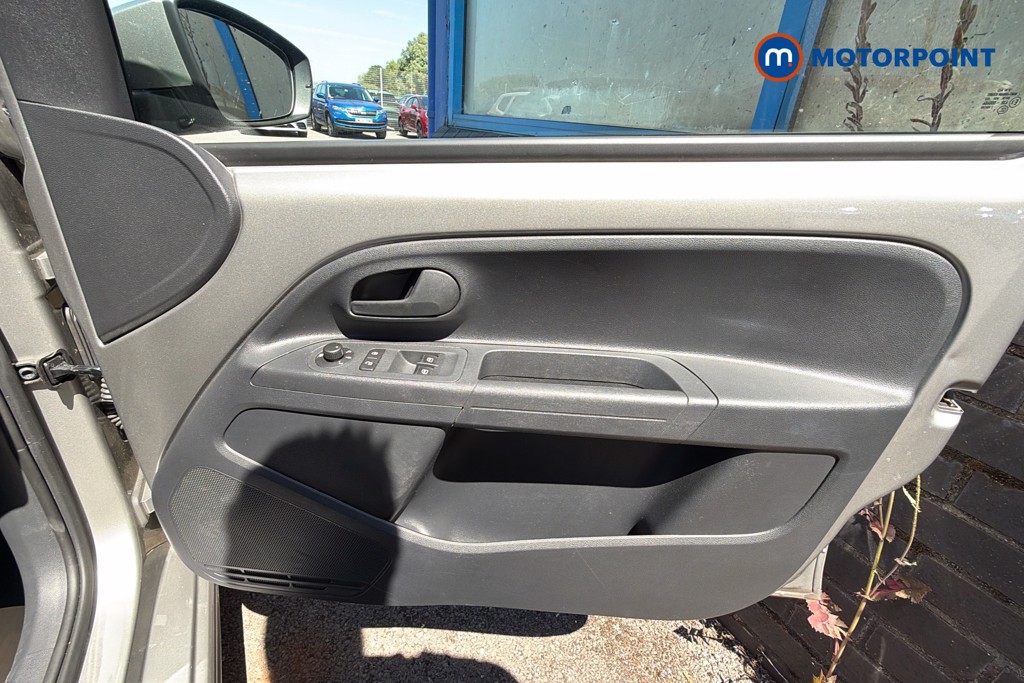 Volkswagen UP E-Up Automatic Electric Hatchback - Stock Number (1657840) - 19th supplementary image