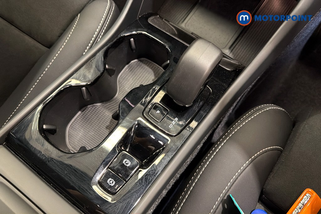 Volvo Xc40 Plus Automatic Petrol SUV - Stock Number (1657844) - 15th supplementary image