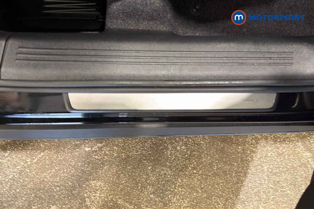 Volvo Xc40 Plus Automatic Petrol SUV - Stock Number (1657844) - 27th supplementary image