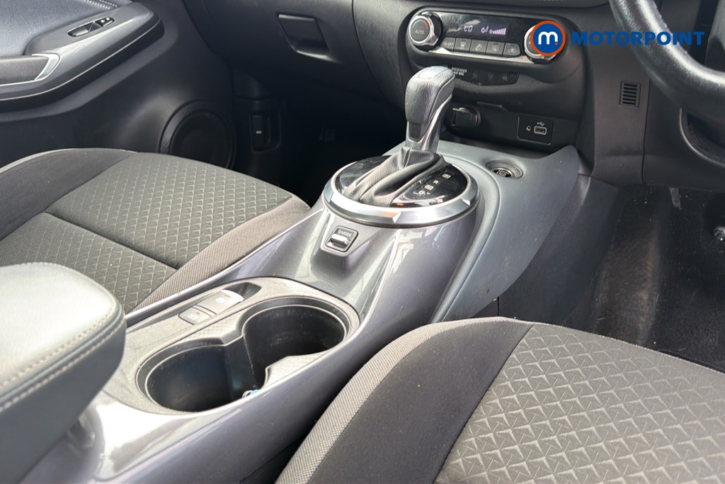 Nissan Juke N-Connecta Automatic Petrol SUV - Stock Number (1658249) - 15th supplementary image