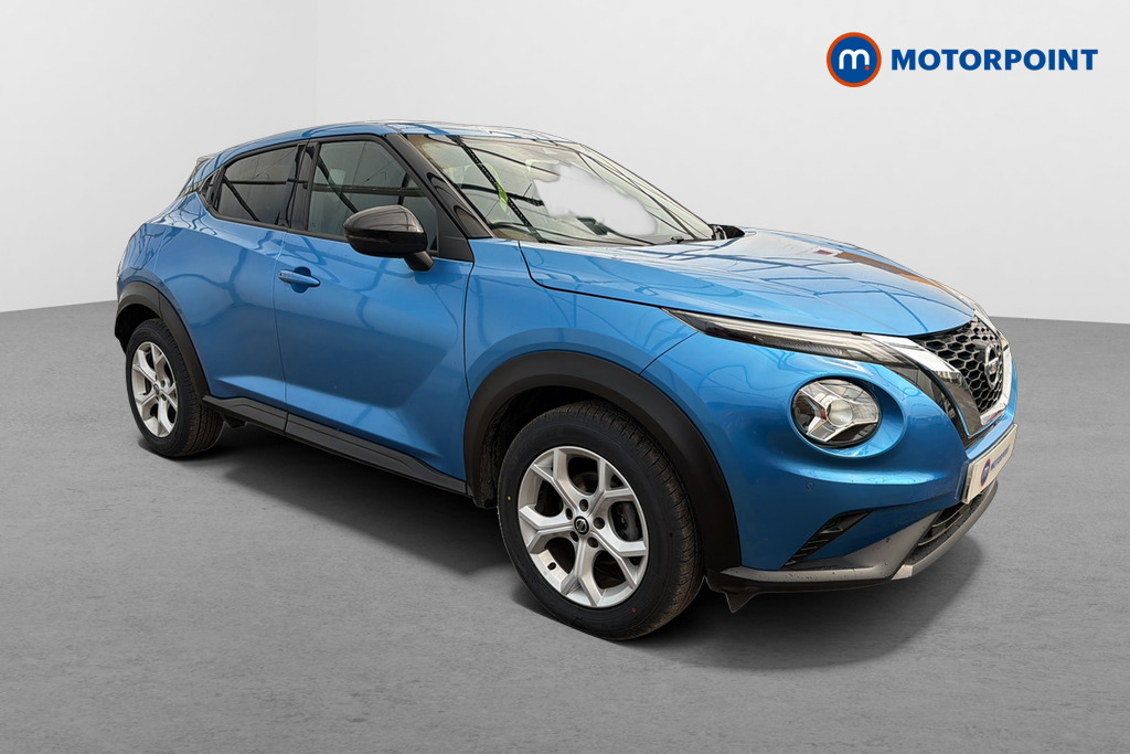 Nissan Juke N-Connecta Automatic Petrol SUV - Stock Number (1658249) - Drivers side front corner