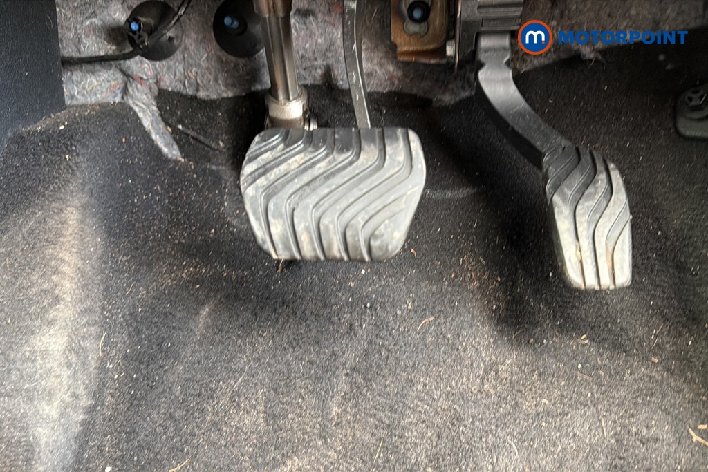 Nissan Juke N-Connecta Automatic Petrol SUV - Stock Number (1658249) - 24th supplementary image