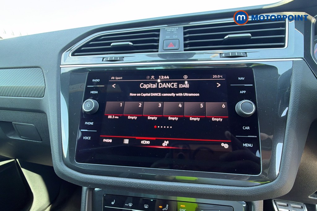 Volkswagen Tiguan R-Line Automatic Petrol SUV - Stock Number (1658358) - 20th supplementary image