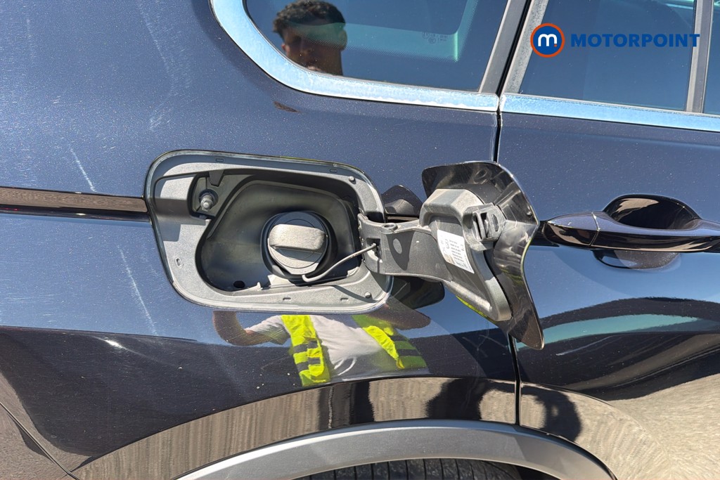 Volkswagen Tiguan R-Line Automatic Petrol SUV - Stock Number (1658358) - 35th supplementary image