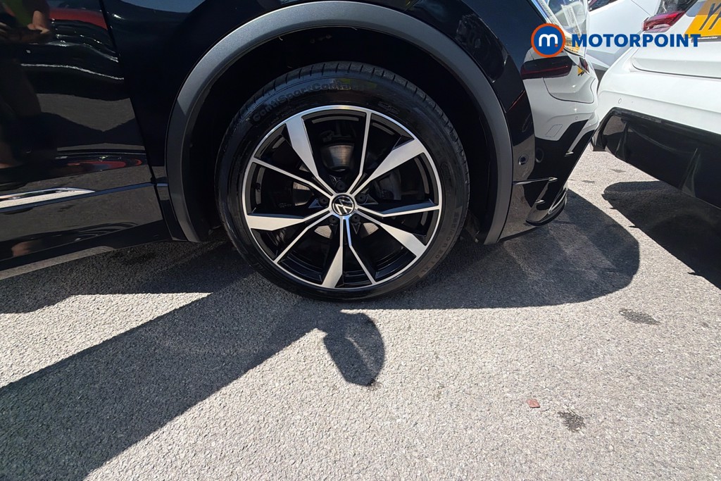 Volkswagen Tiguan R-Line Automatic Petrol SUV - Stock Number (1658358) - 36th supplementary image
