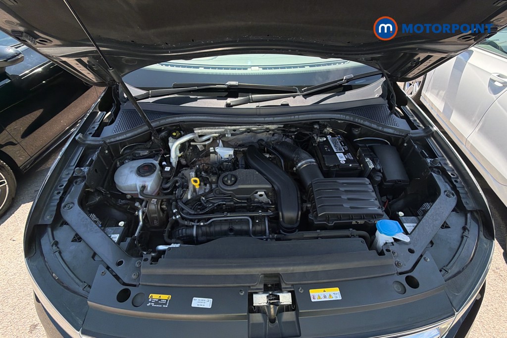 Volkswagen Tiguan R-Line Automatic Petrol SUV - Stock Number (1658358) - 1st supplementary image