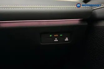 Volkswagen Passat Life Automatic Petrol Plug-In Hybrid Estate - Stock Number (1658412) - 11th supplementary image