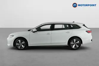 Volkswagen Passat Life Automatic Petrol Plug-In Hybrid Estate - Stock Number (1658412) - Drivers side