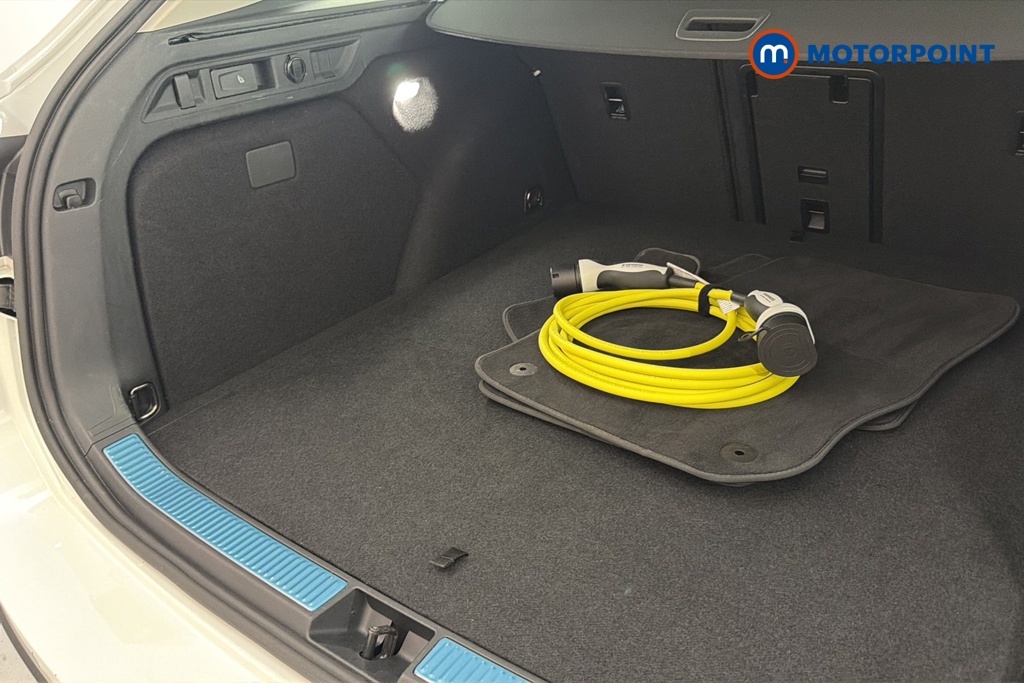 Volkswagen Passat Life Automatic Petrol Plug-In Hybrid Estate - Stock Number (1658412) - 34th supplementary image