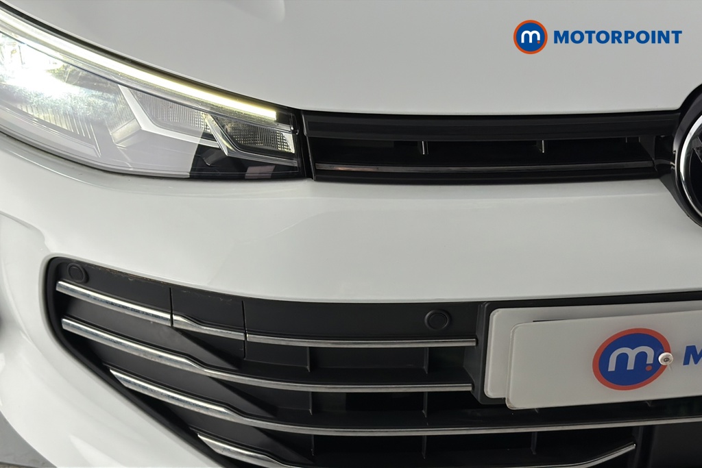 Volkswagen Passat Life Automatic Petrol Plug-In Hybrid Estate - Stock Number (1658412) - 38th supplementary image