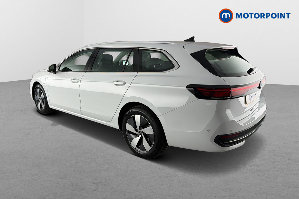 Volkswagen Passat Life Automatic Petrol Plug-In Hybrid Estate - Stock Number (1658412) - Drivers side rear corner