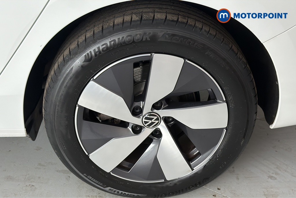 Volkswagen Passat Life Automatic Petrol Plug-In Hybrid Estate - Stock Number (1658412) - 45th supplementary image