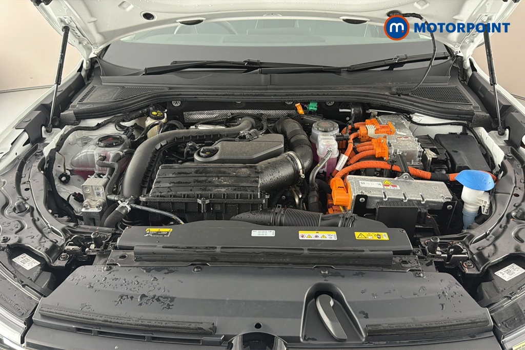 Volkswagen Passat Life Automatic Petrol Plug-In Hybrid Estate - Stock Number (1658412) - 48th supplementary image