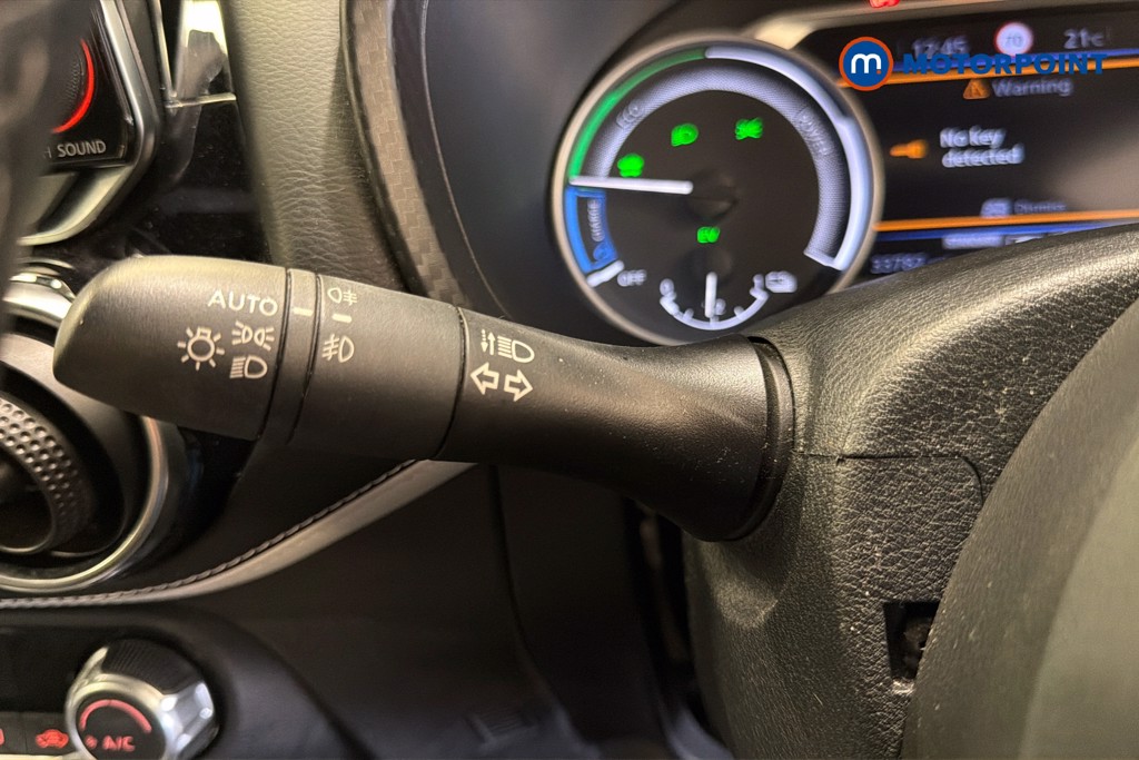Nissan Juke Premiere Edition Automatic Petrol-Electric Hybrid SUV - Stock Number (1658415) - 6th supplementary image