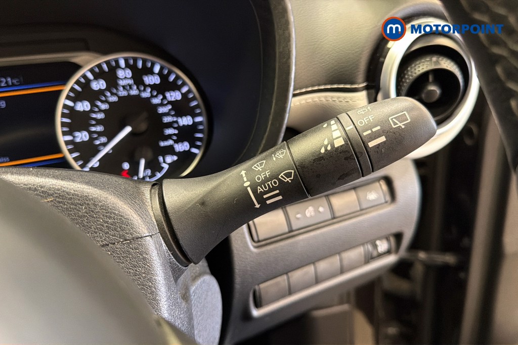 Nissan Juke Premiere Edition Automatic Petrol-Electric Hybrid SUV - Stock Number (1658415) - 7th supplementary image