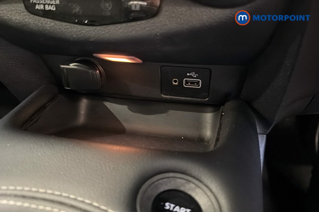 Nissan Juke Premiere Edition Automatic Petrol-Electric Hybrid SUV - Stock Number (1658415) - 17th supplementary image