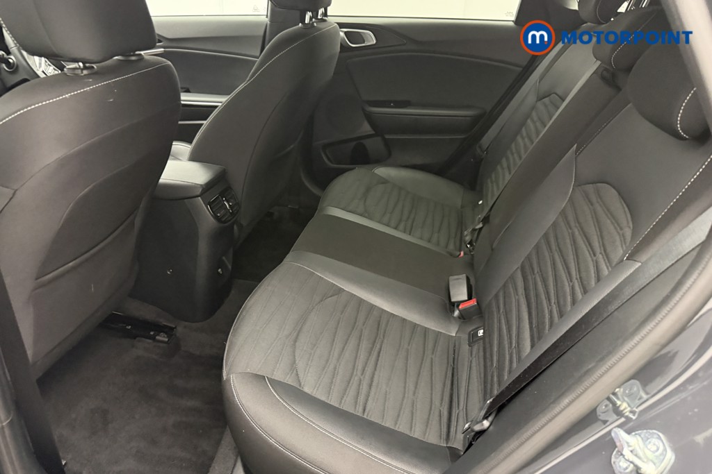 KIA Ceed Gt-Line Automatic Petrol Hatchback - Stock Number (1658530) - 4th supplementary image