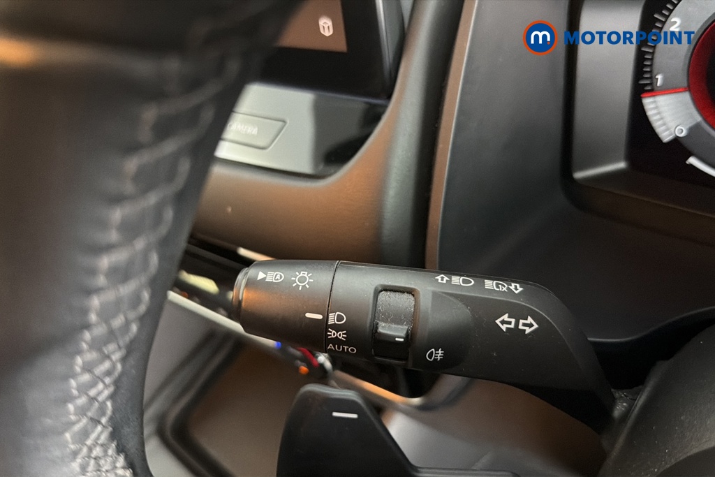 Nissan Qashqai N-Connecta Automatic Petrol SUV - Stock Number (1658672) - 5th supplementary image