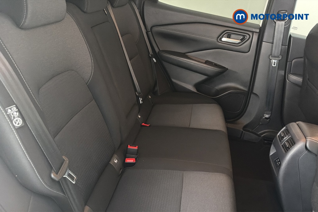 Nissan Qashqai N-Connecta Automatic Petrol SUV - Stock Number (1658672) - 25th supplementary image