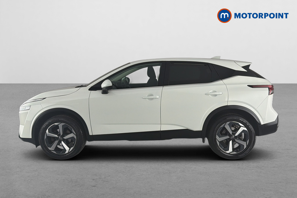 Nissan Qashqai N-Connecta Automatic Petrol SUV - Stock Number (1658672) - Drivers side