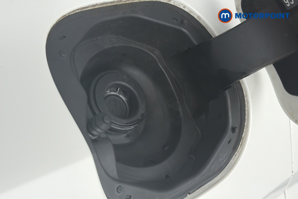 Nissan Qashqai N-Connecta Automatic Petrol SUV - Stock Number (1658672) - 41st supplementary image