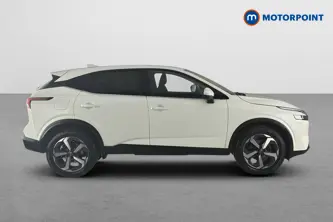 Nissan Qashqai N-Connecta Automatic Petrol SUV - Stock Number (1658672) - Passenger side