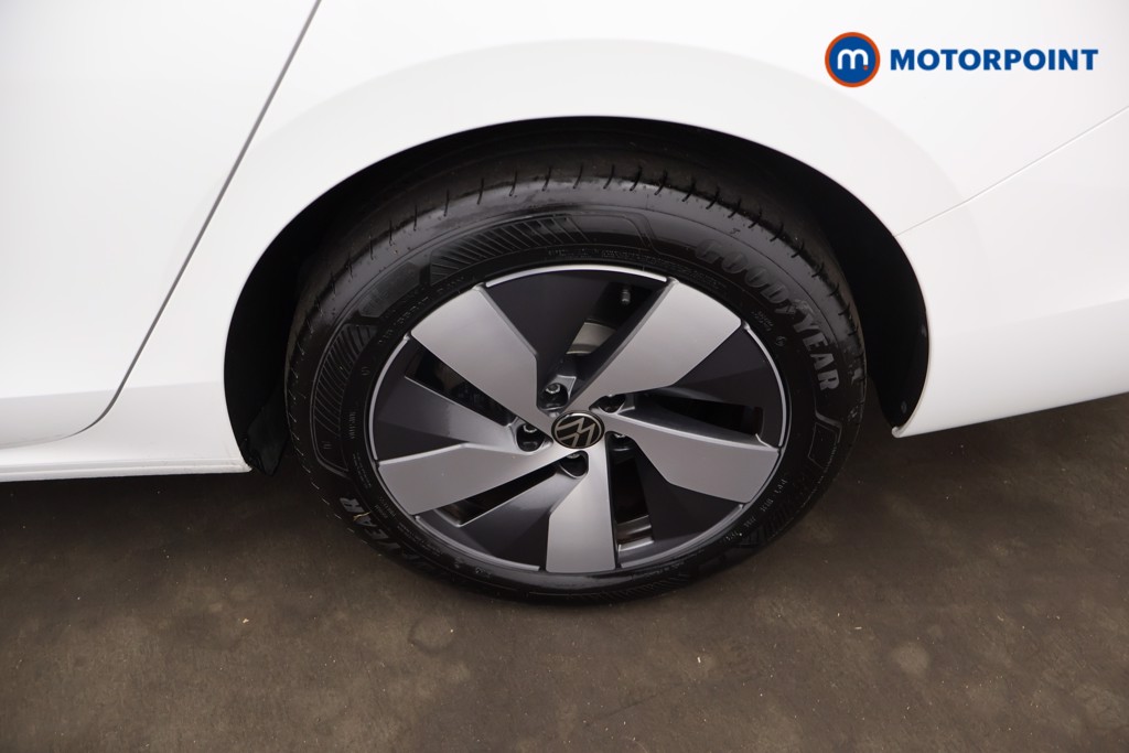 Volkswagen Passat Life Automatic Petrol Plug-In Hybrid Estate - Stock Number (1659613) - 2nd supplementary image