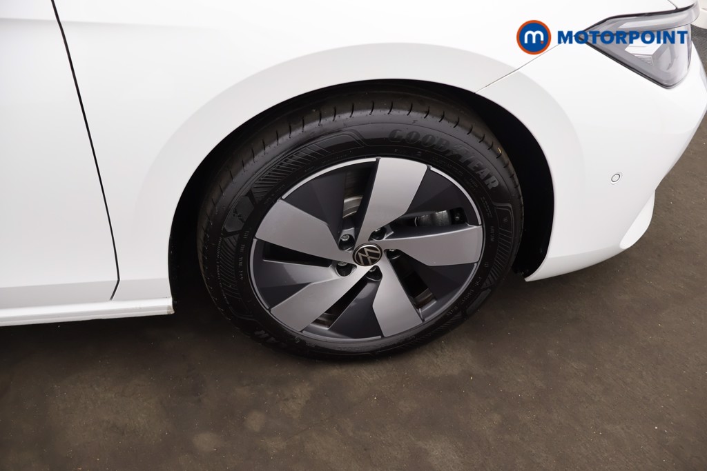 Volkswagen Passat Life Automatic Petrol Plug-In Hybrid Estate - Stock Number (1659613) - 4th supplementary image