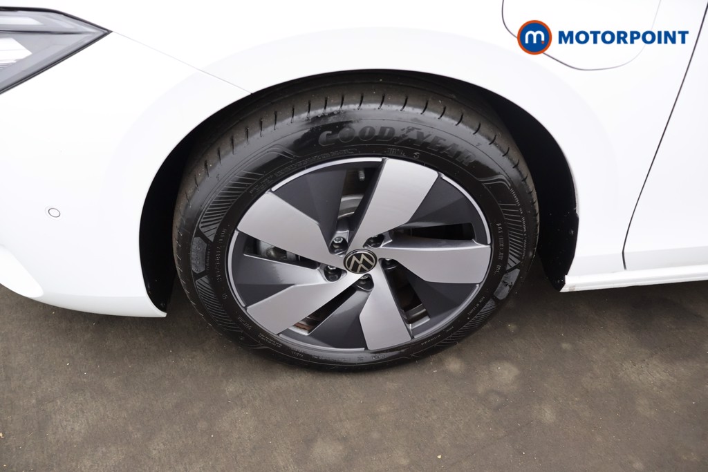 Volkswagen Passat Life Automatic Petrol Plug-In Hybrid Estate - Stock Number (1659613) - 1st supplementary image