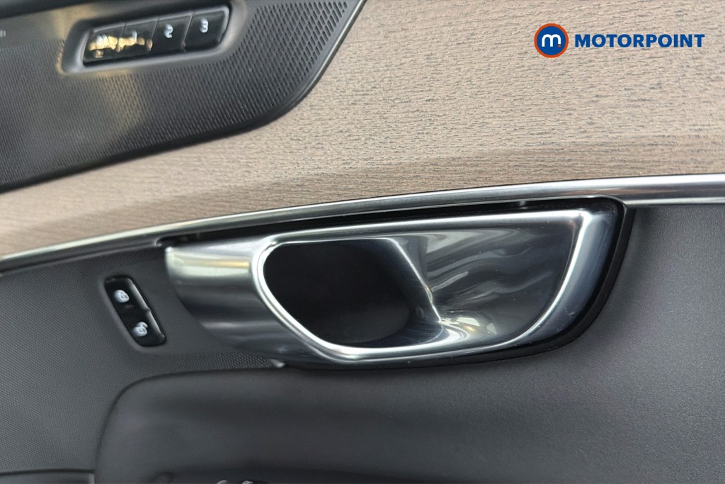 Volvo Xc90 Plus Automatic Petrol Plug-In Hybrid SUV - Stock Number (1659669) - 42nd supplementary image
