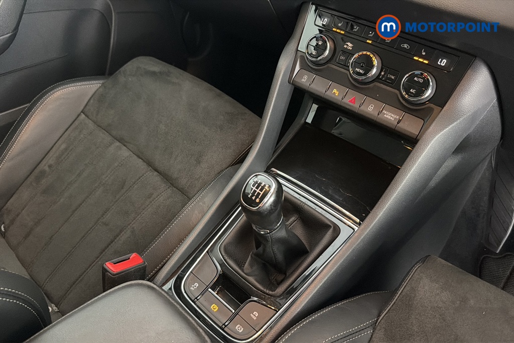 Skoda Karoq Se L Manual Petrol SUV - Stock Number (1659894) - 15th supplementary image
