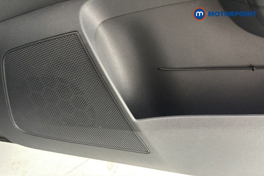 Skoda Karoq Se L Manual Petrol SUV - Stock Number (1659894) - 21st supplementary image